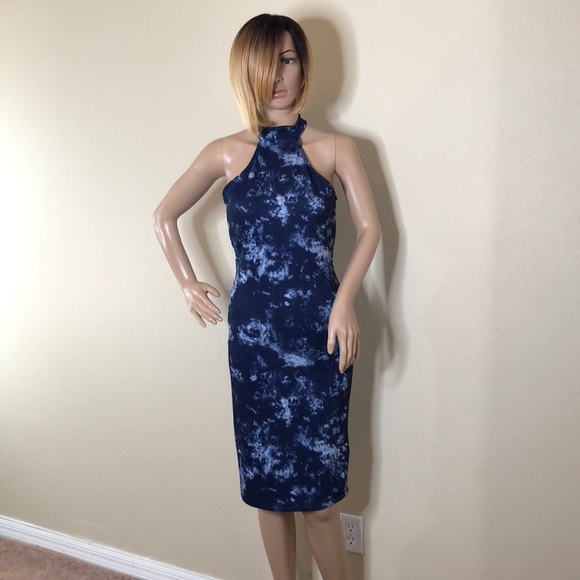 Sleeveless Dress - Picture 3 of 4